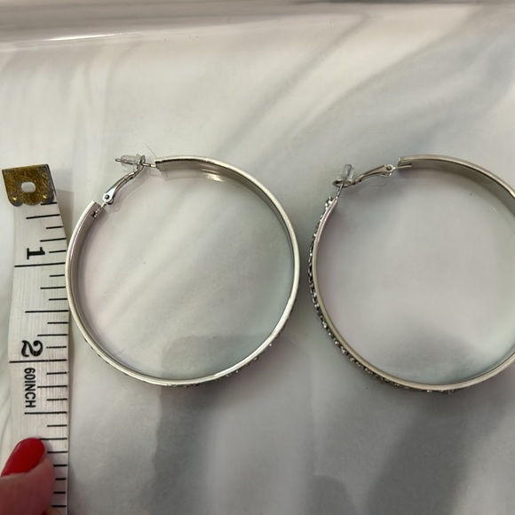 NEW nOir Jewelry Earrings 3 Set Silver Tone Fashion Hoops - Picture 15 of 17